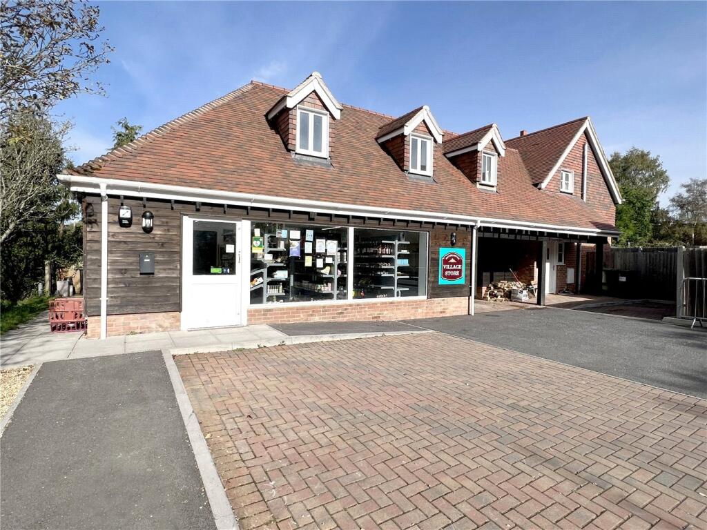 1-bed flat on Church Street, Micheldever, Winchester, Hampshire, SO21, £184,950