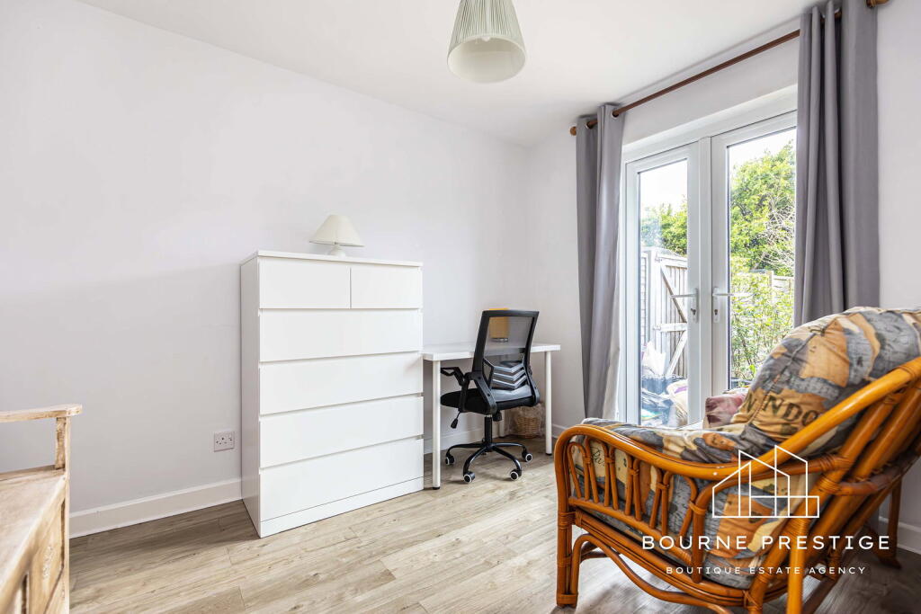 House in Christchurch, Iford, Jumpers Corner - View 4