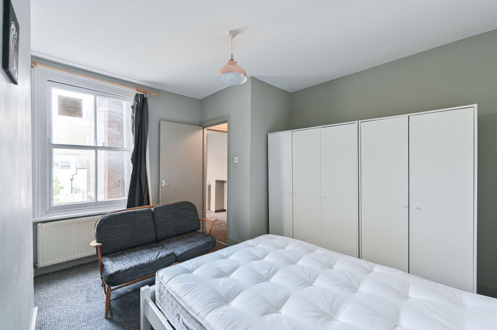 Apartment in London - View 5