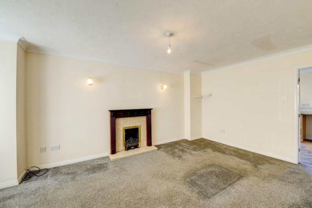 Llys Cynffig, Kinmel Bay, LL18 photo 4