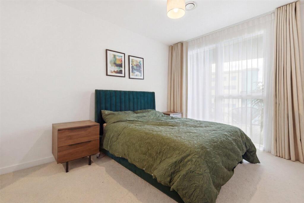 Apartment in London, Gallions Reach - View 3