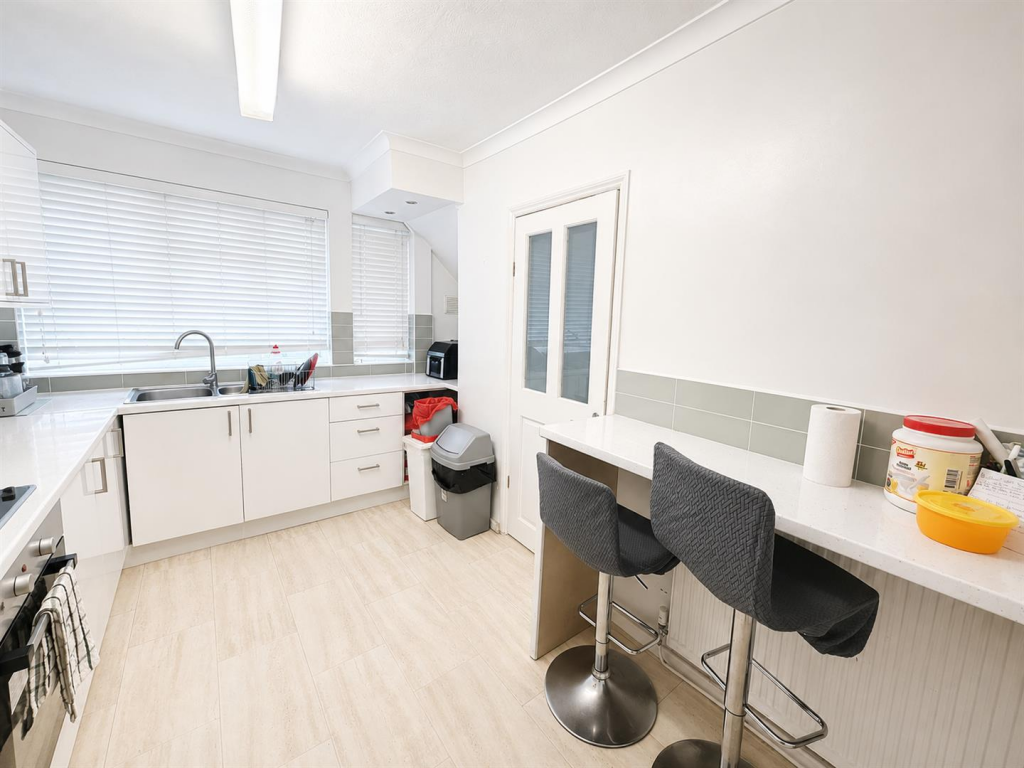 House in Manchester, New Moston - More