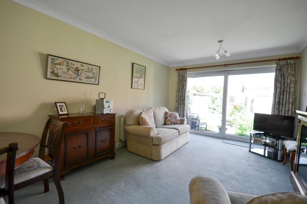 House in Rushcliffe, Radcliffe-on-Trent - View 2