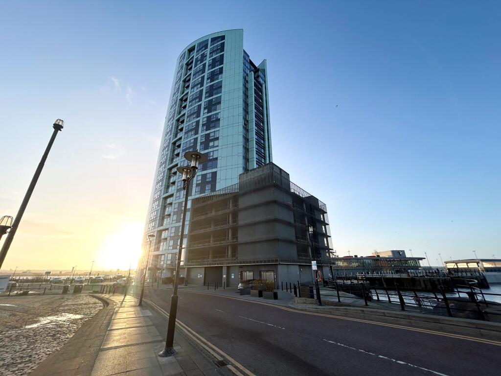 Main image of property: Princes Parade, Alexandra Tower, L3