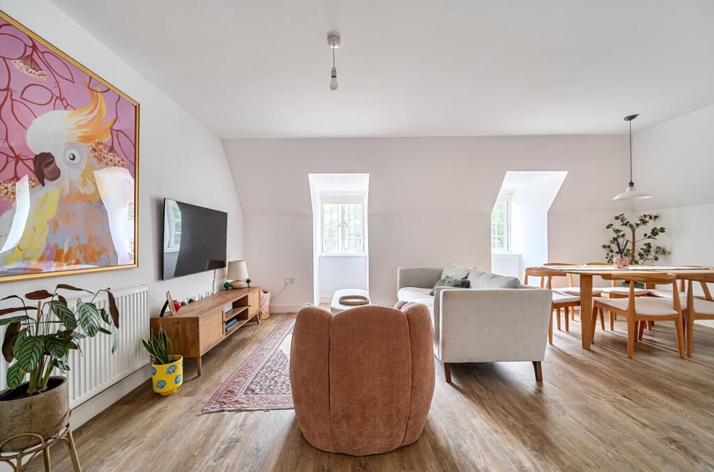 Main image of property: Barnet Road, Barnet, EN5
