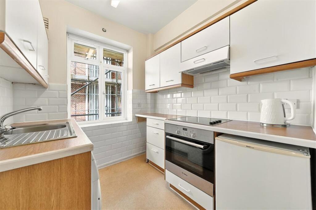 Apartment in London - View 2