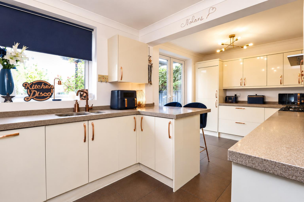 House in Stockton-on-Tees - More