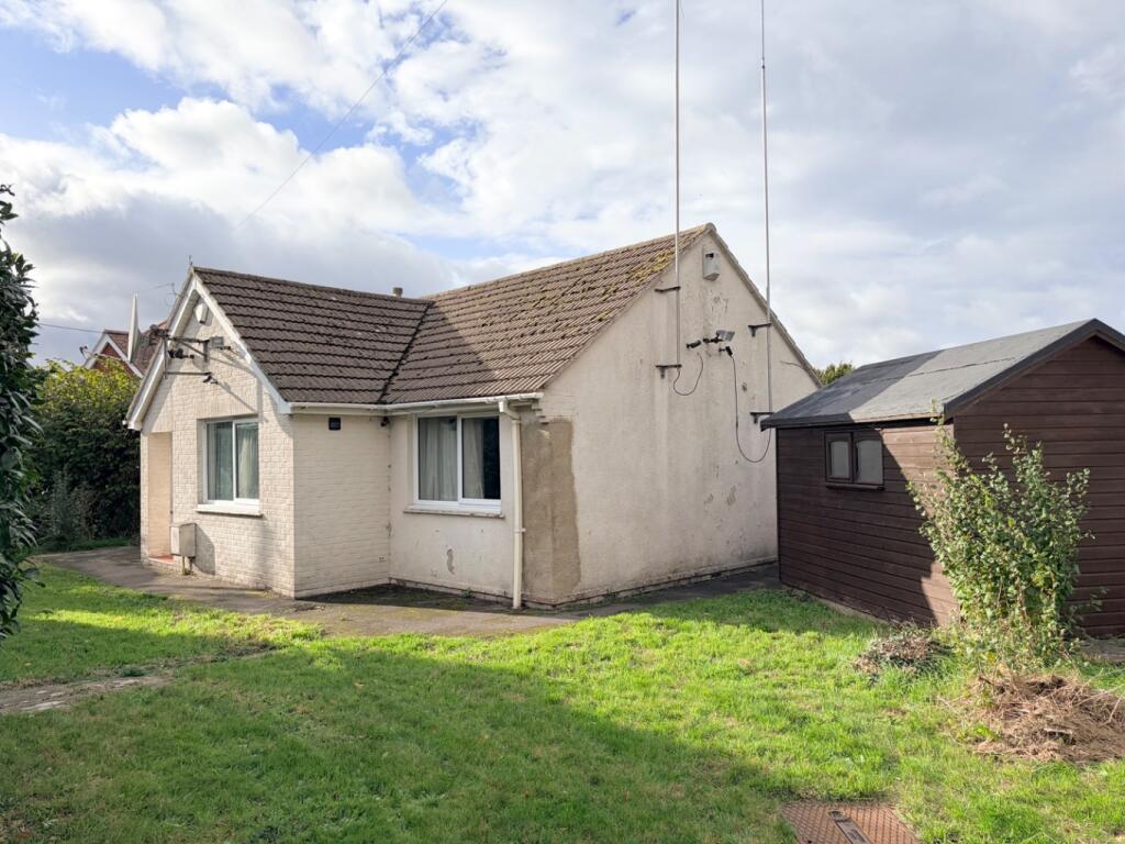 3-bed detached on Blackfield Road, Fawley, Southampton, Hampshire, SO45, £299,950