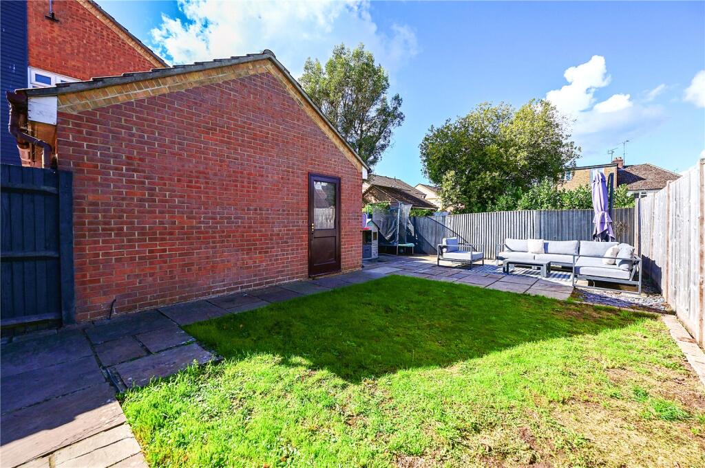 House in Surrey Heath, Camberley - More