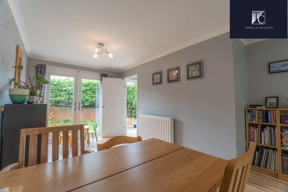 House in Kirkintilloch, Merkland - View 5