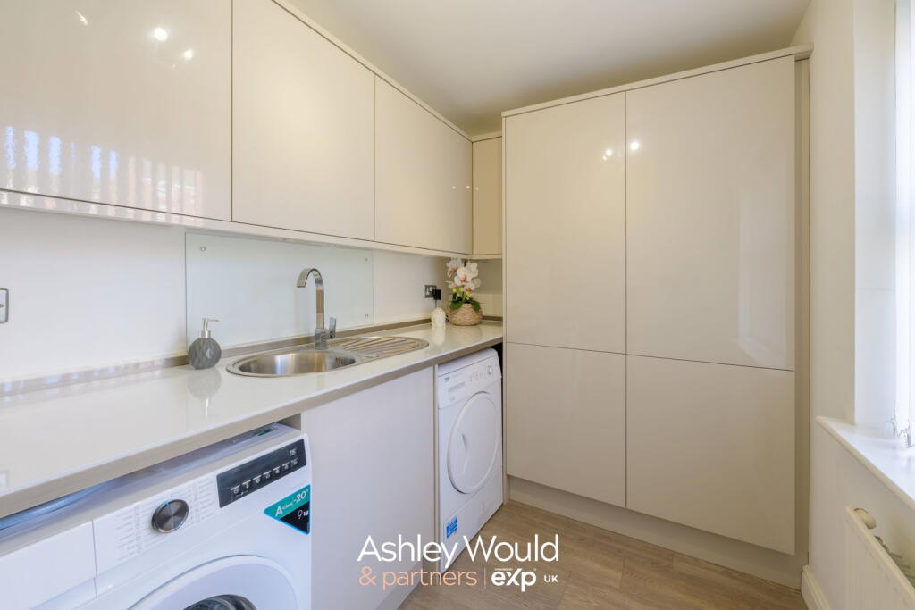 Conway Drive, Rowley Regis, B65 photo 4