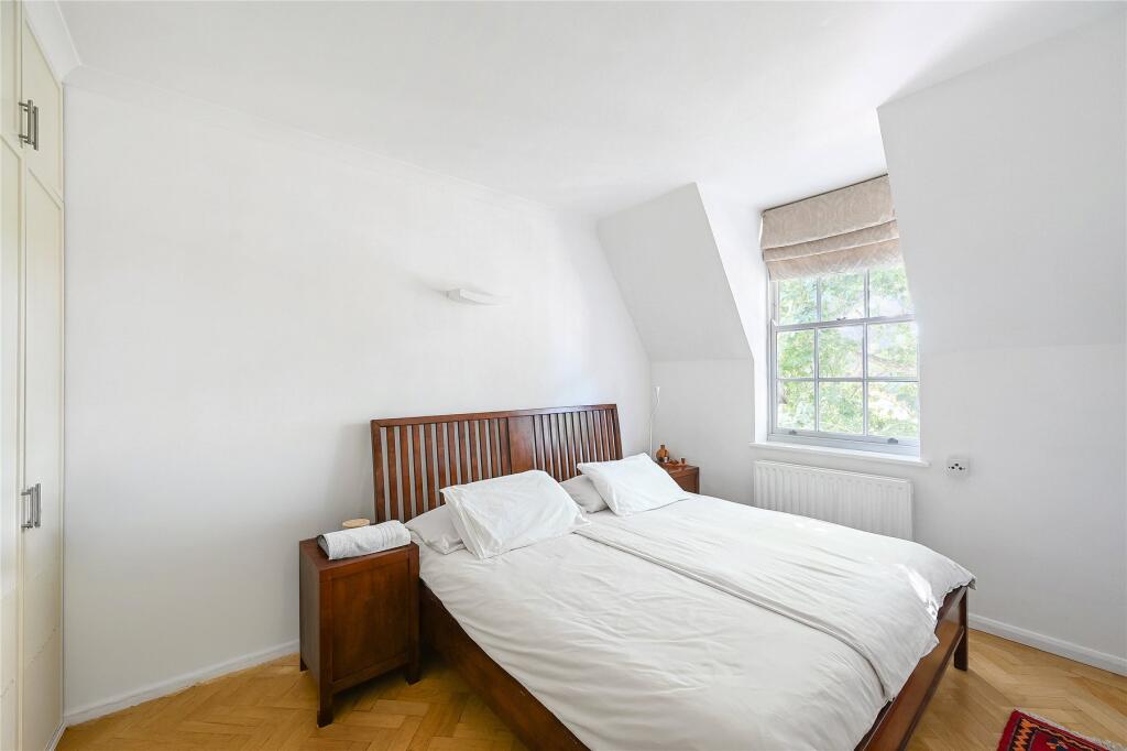 Apartment in London - More