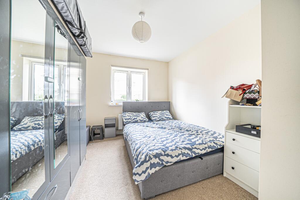 Apartment in Salisbury - View 3