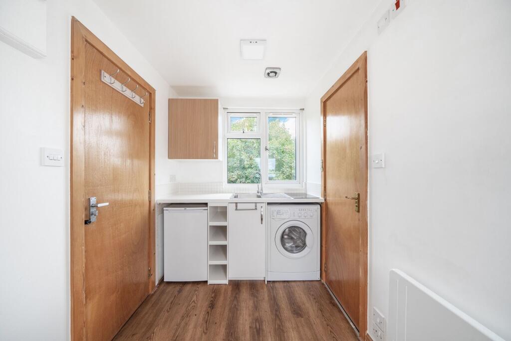 Studio flat for rent