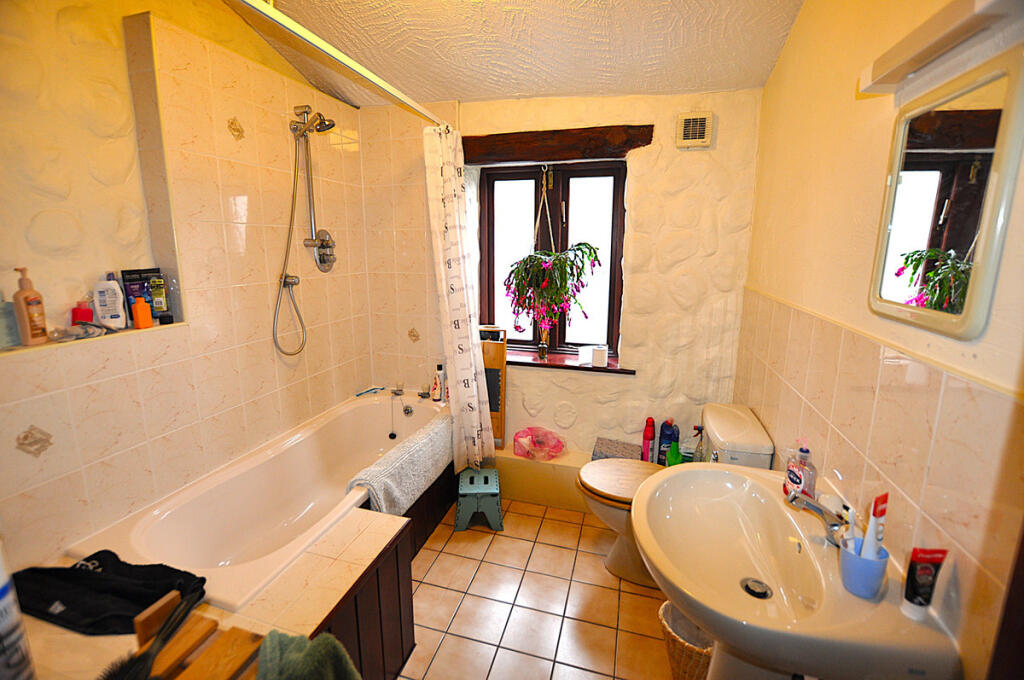 Additional image 14 of Stony Lane & Norton Fold, Bradford BD2 2HN