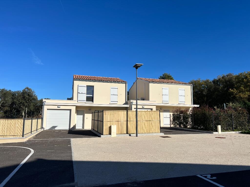 Main image of property: Ménerbes, Vaucluse, Provence-Alps-Cote d`Azur