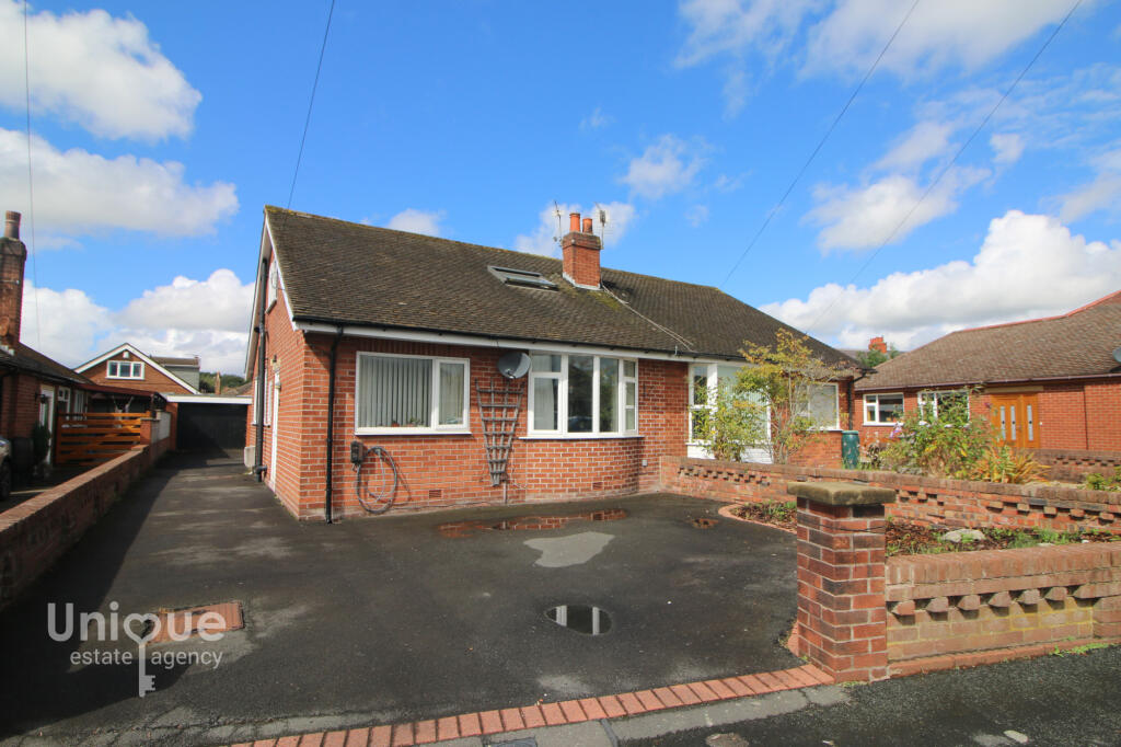 3-bed semi-detached on St. Stephens Road,  Kirkham, PR4, £200,000