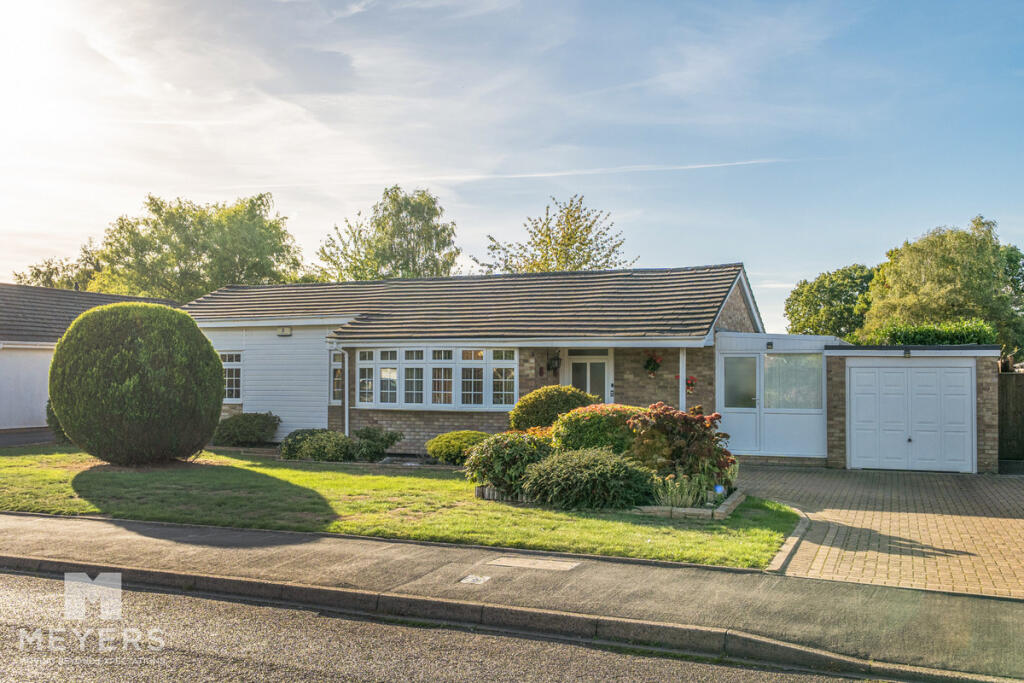 Main image of property: Ellesfield Drive, Ferndown, BH22 8
