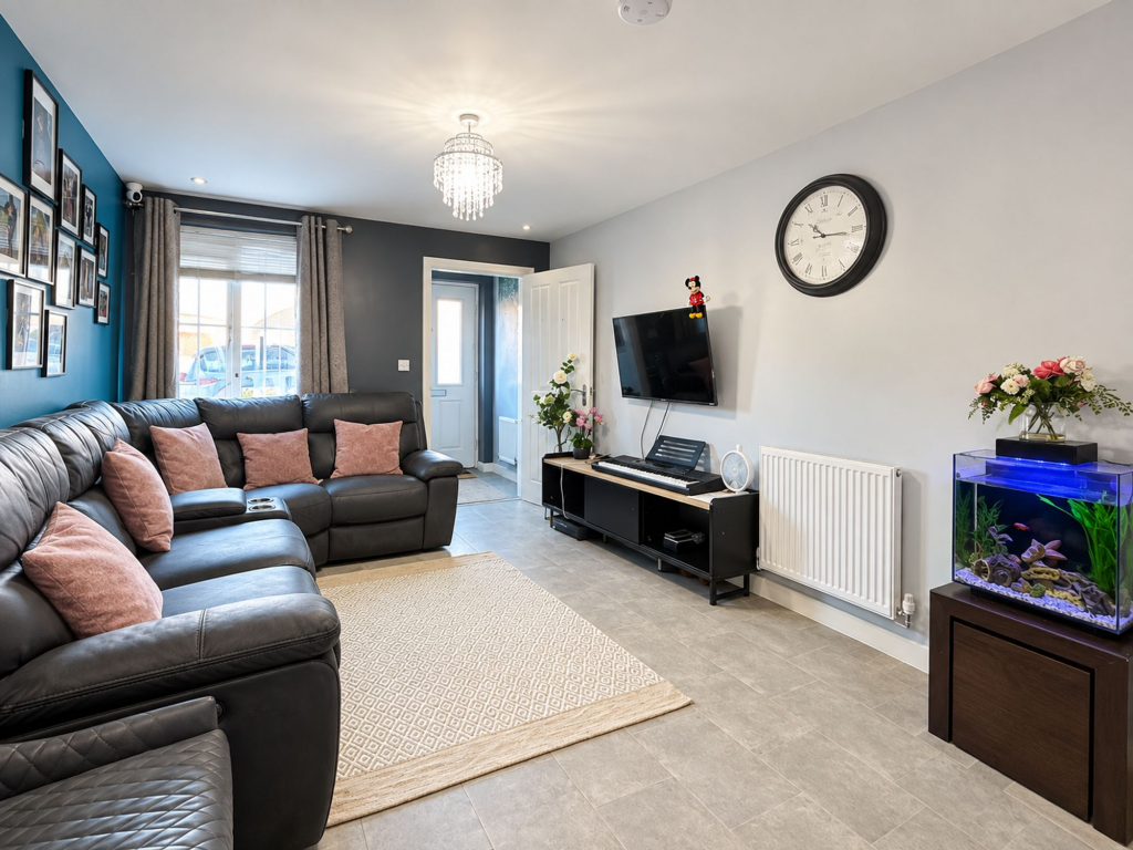Homington Avenue, Coate, SN3 photo 4