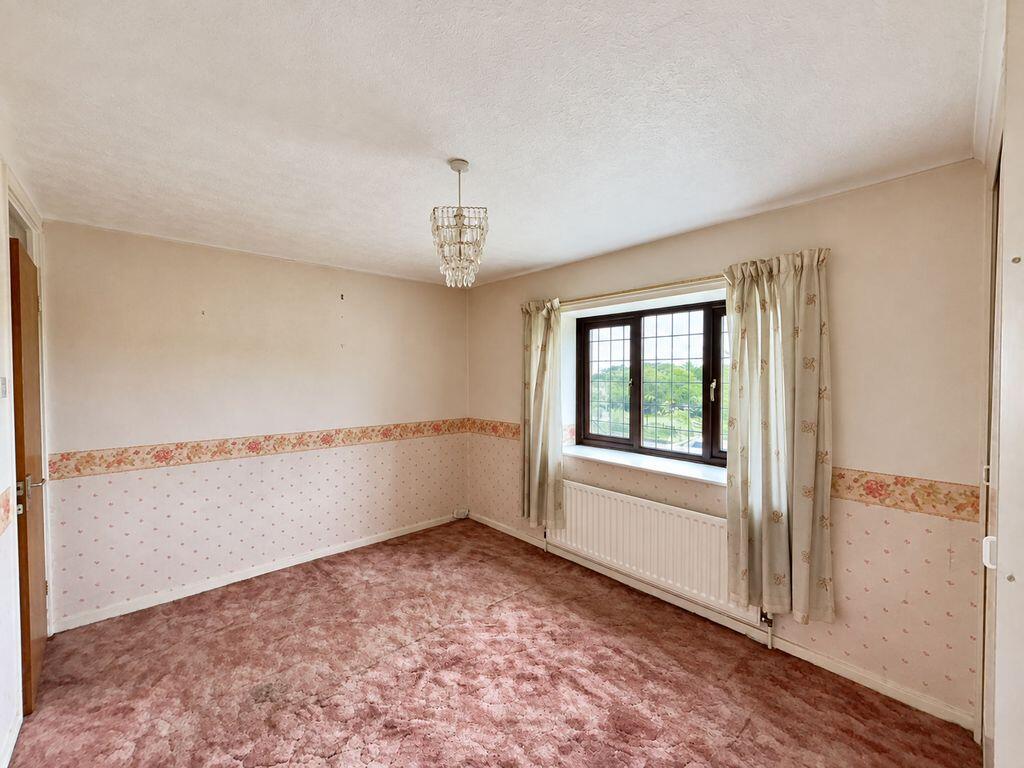 House in Walsall, Little Bloxwich - More