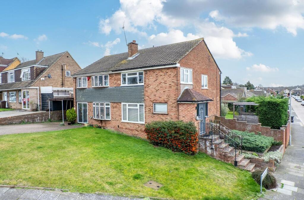 Main image of property: Biddenden Way, Istead Rise, Gravesend