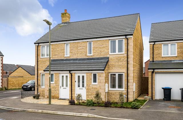 2-bed semi-detached on Olley Crescent, Witney, £290,000