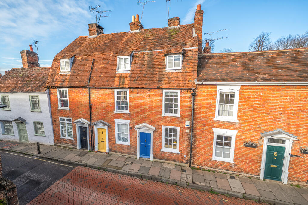 Main image of property: Park Row, Farnham, GU9