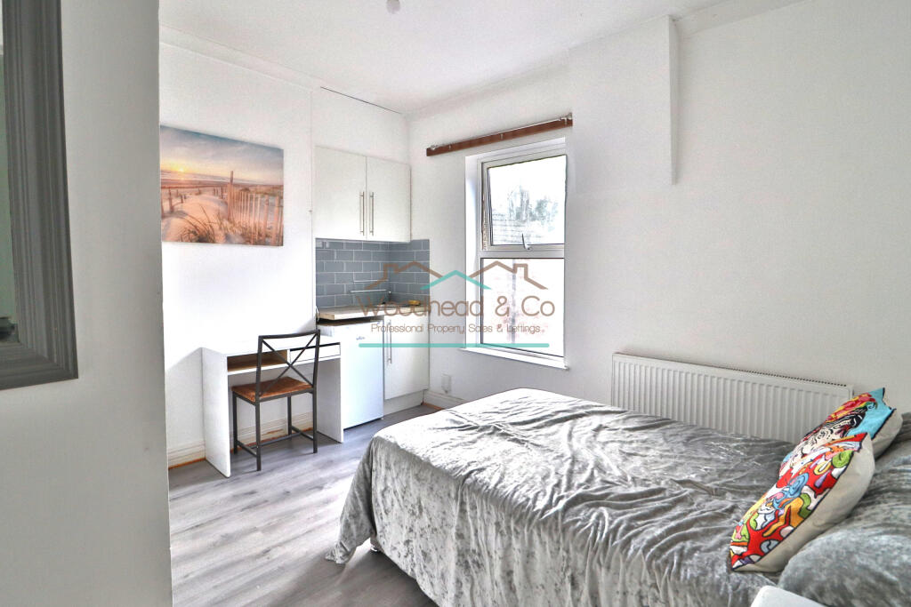 Main image of property: Room 4, Luton, LU1 5EA