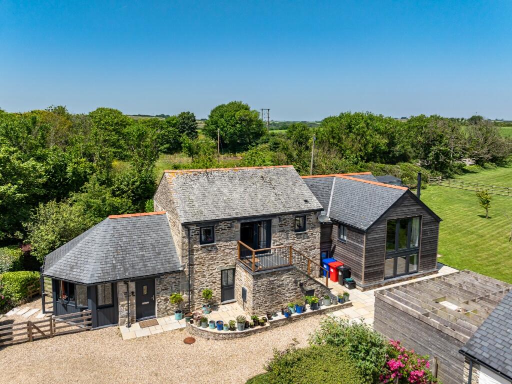 House in Gerrans, Rosevine - More