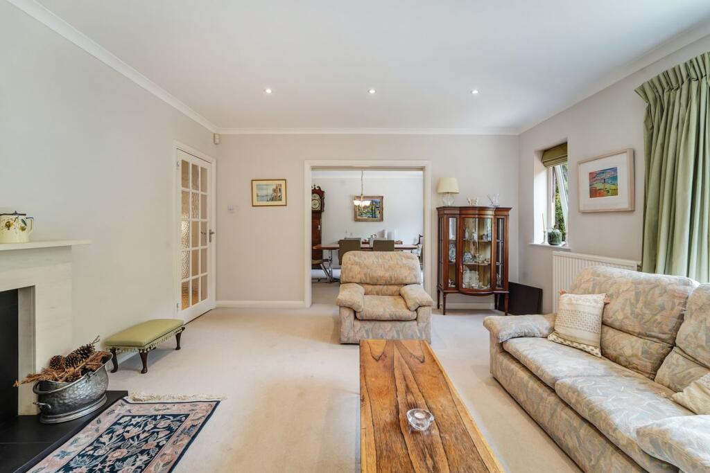 House in Weybridge - More
