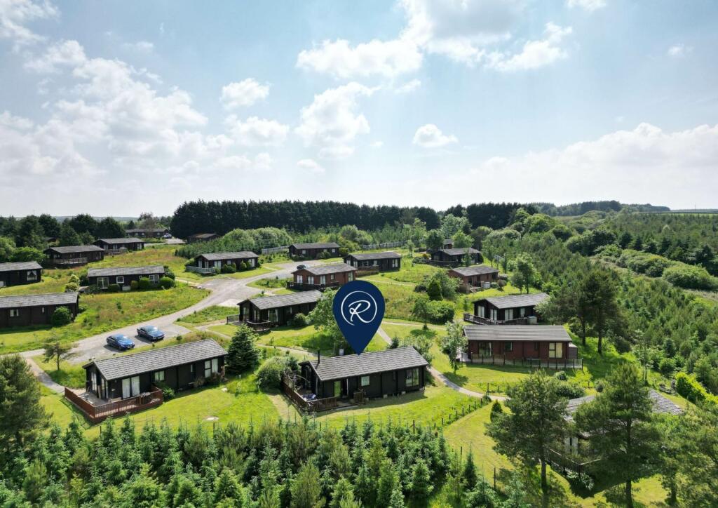 3-bed caravan on Hartland Forest, Woolsery, £75,000
