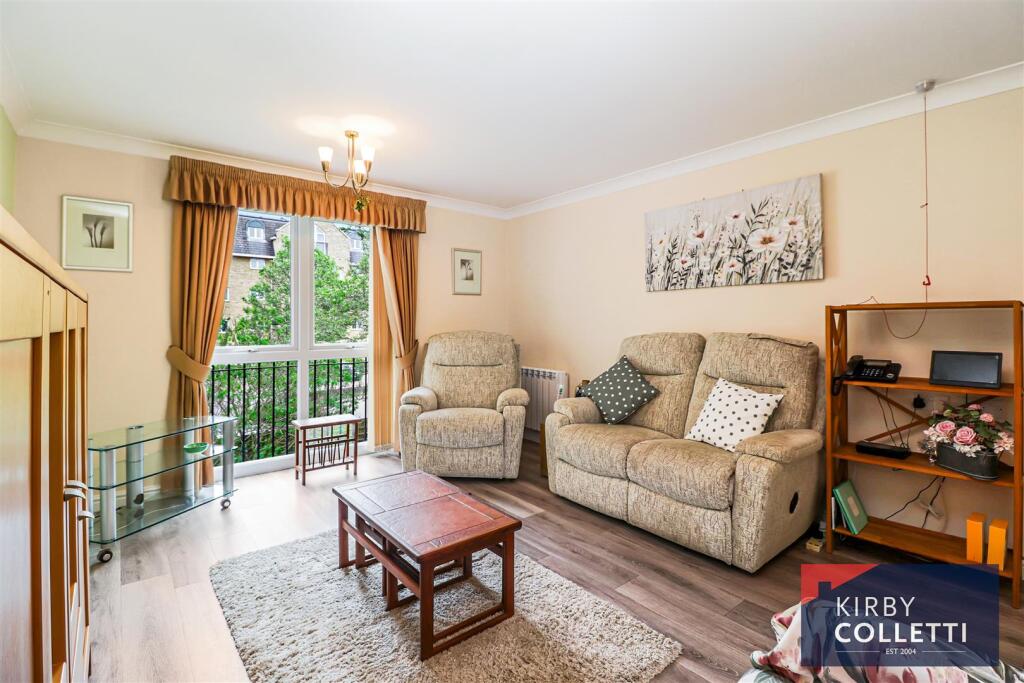 Brocket Road, Hoddesdon photo 4