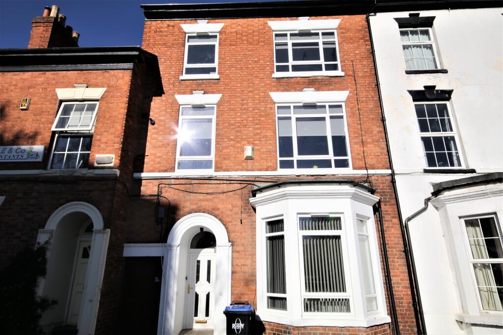 10-bed house on Albert Street, Rugby, Warwickshire, £625,000