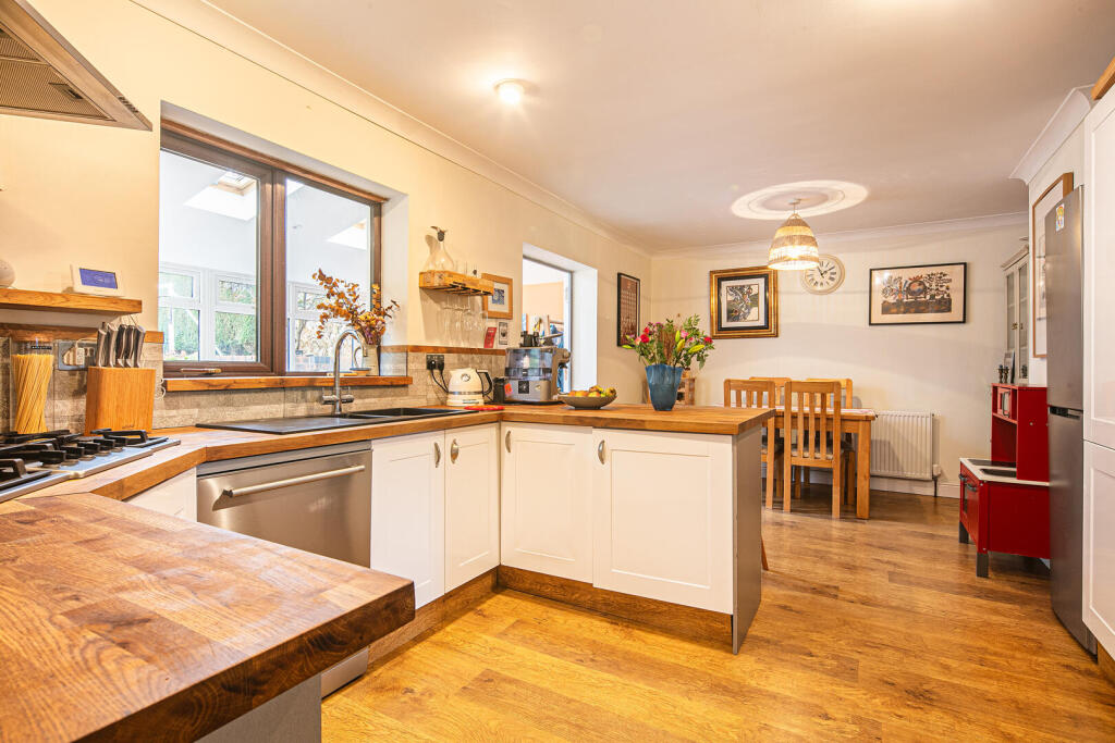 House in Sheffield, Totley Rise, Totley - View 4
