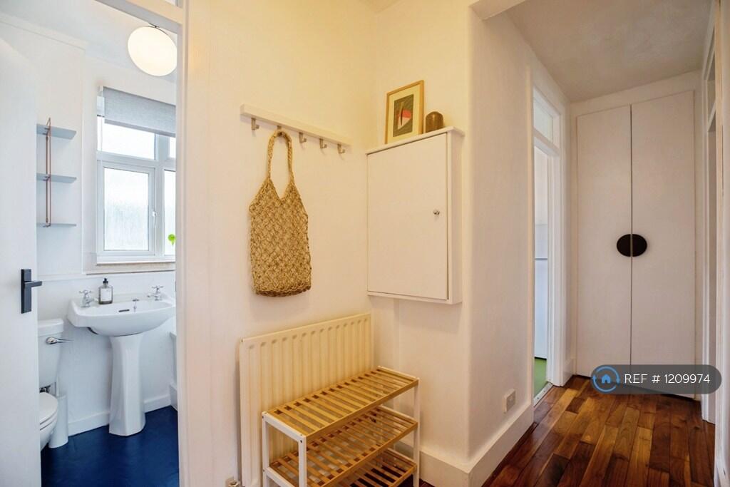 Apartment in London, Upper Sydenham, Forest Hill - View 5