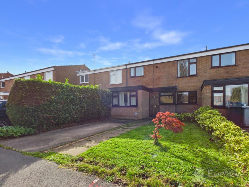 3-bed terraced on Rensherds Place, High Legh, £285,000