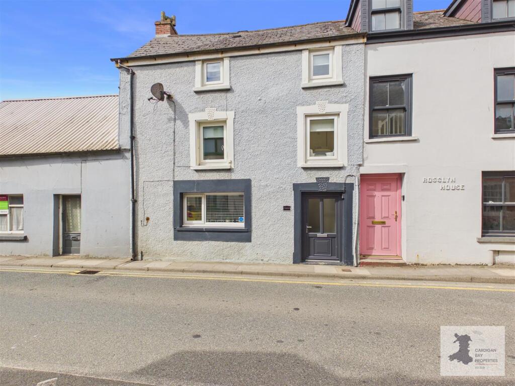 Main image of property: 38 Feidrfair, Cardigan
