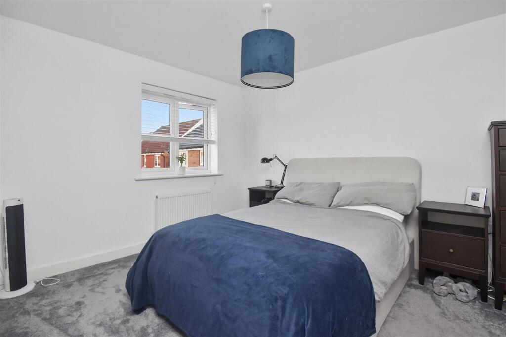 House in Corby, Newton and Little Oakley - More