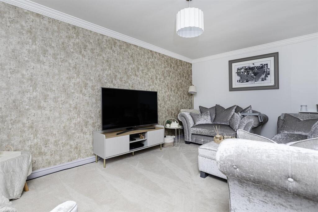 House in Bradford - View 2