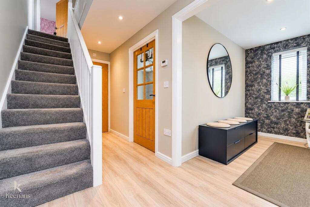 Brookview Close, Blackburn photo 5