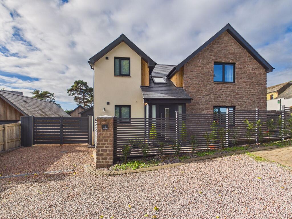 Main image of property: Cwrt Mihangel, Llanvihangel Crucorney, NP7