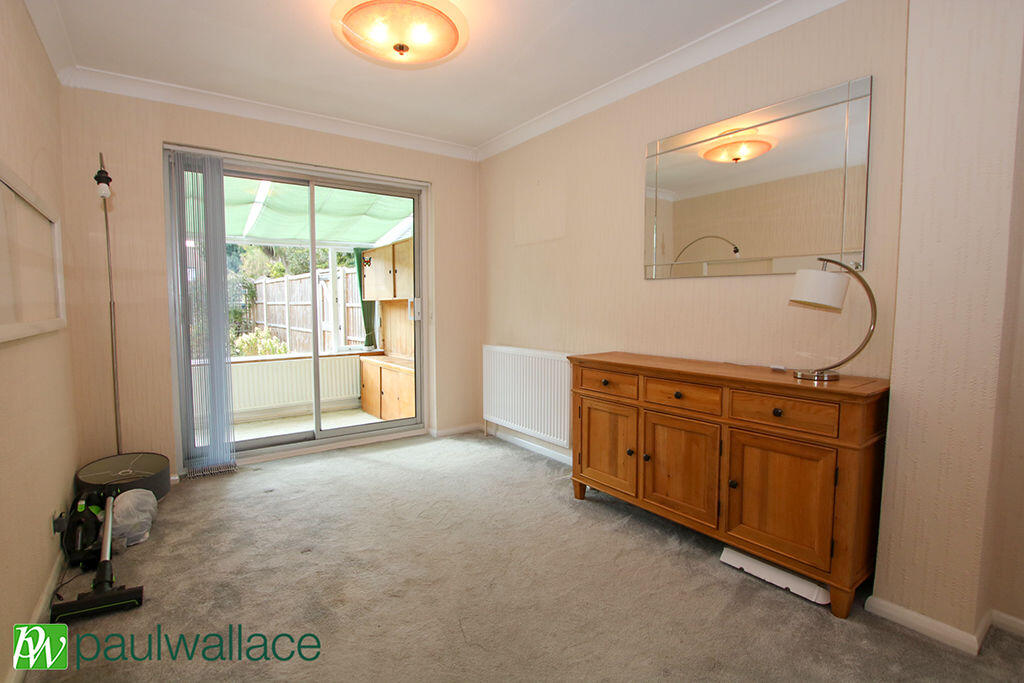 House in Enfield - More