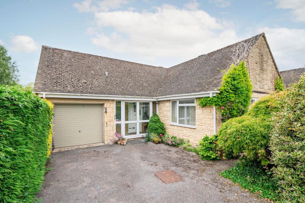 3-bed detached on Gorse Close, Bourton-On-The-Water, GL54, £425,000