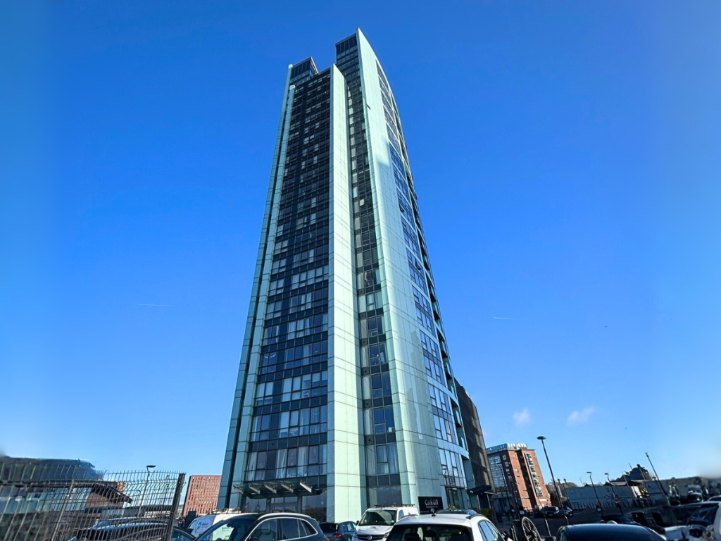 Princes Parade, Liverpool, Merseyside, L3 photo 2