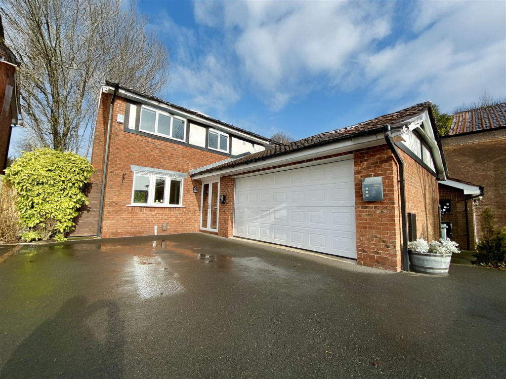 Main image of property: Linnet Grove, Macclesfield