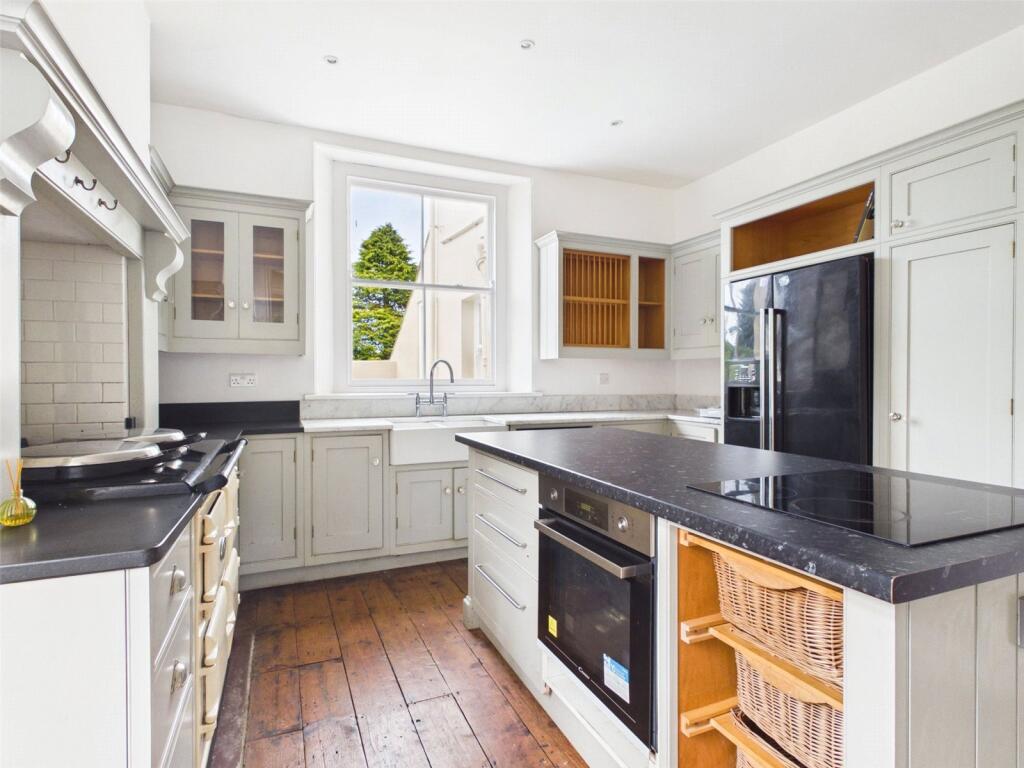 House in Plymouth - View 5