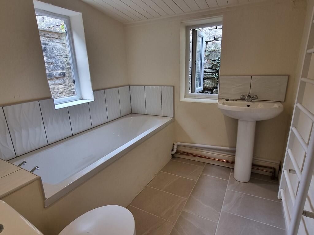 House in Bath - View 5
