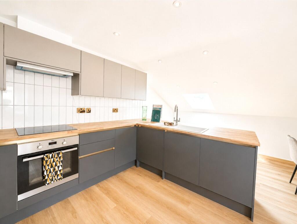 Main image of property: Yarmouth Road, Thorpe St Andrew, Norwich