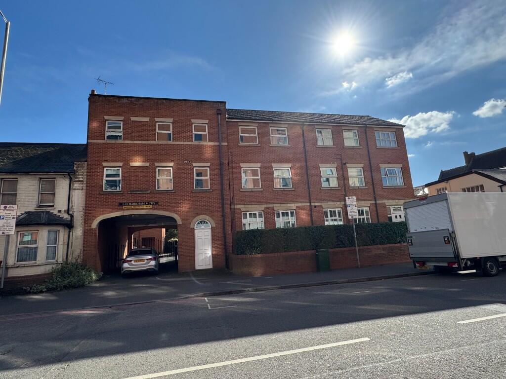 Main image of property: Queens Road, Reading, Berkshire, RG1