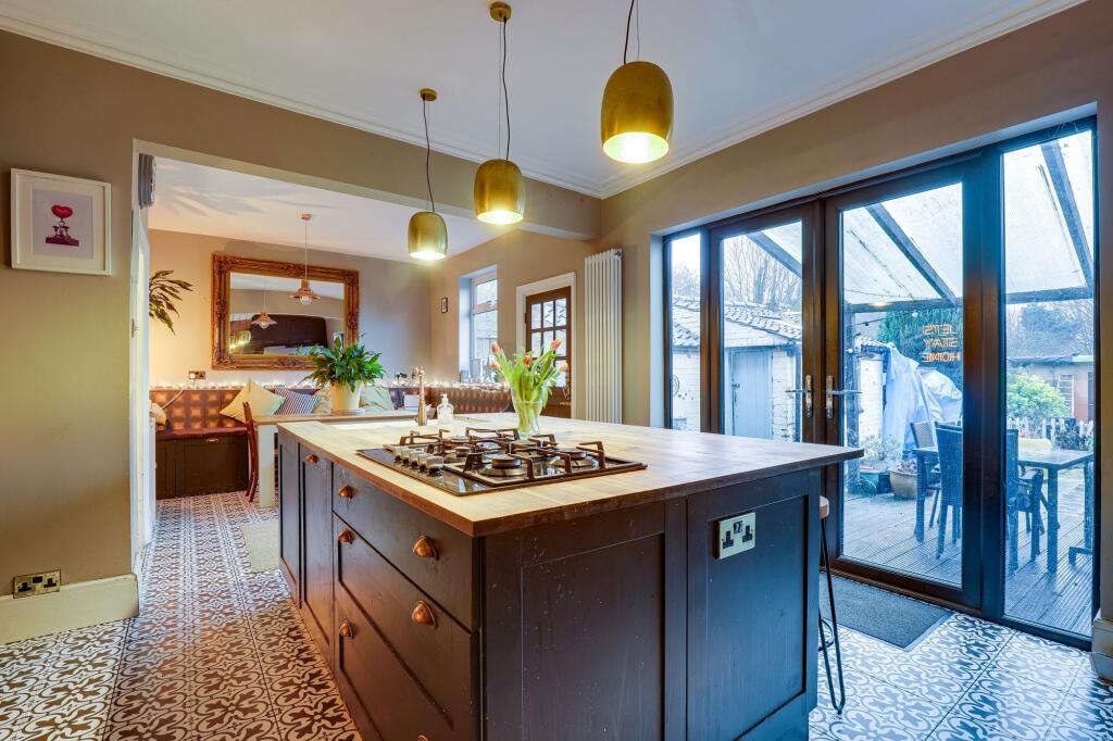 House in Gedling - More